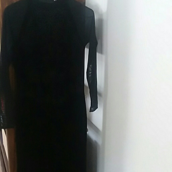 Floor length black gown - Picture 1 of 5